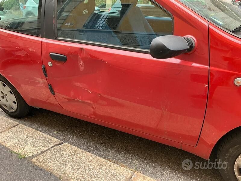 Usata Fiat Punto 60 CV (44 kW) 2002 Rosso Utilitaria