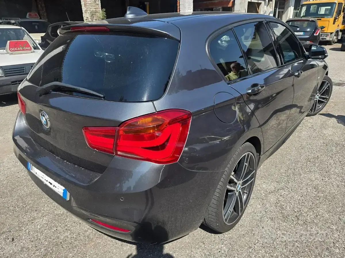 Usata BMW 118 M Sport 150 CV (110 kW) 2019 Grigio Berlina