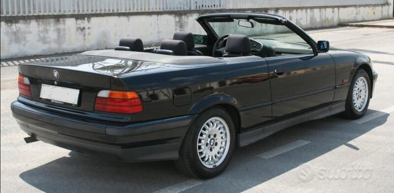 Usata BMW 318 Efficient Dynamics 140 CV (102 kW) 1994 Nero Cabrio