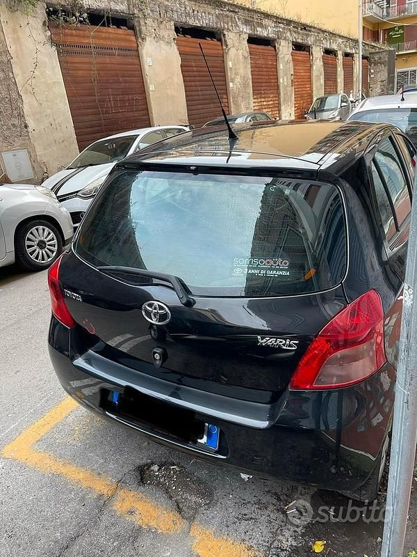 Usata Toyota Yaris 2008 Nero Utilitaria
