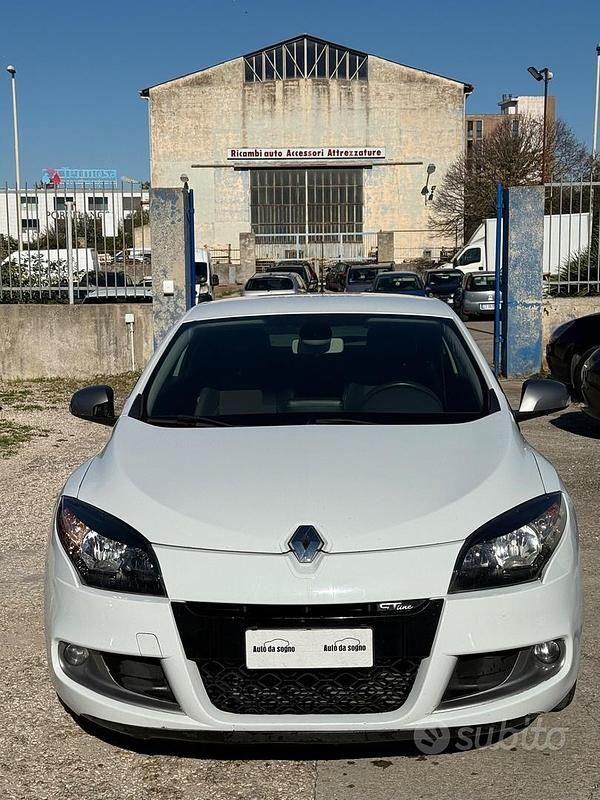 Bianco Usata 2011 Renault Mégane Coupé Coupé | 3000 € (Super prezzo) - Immagine 1/4