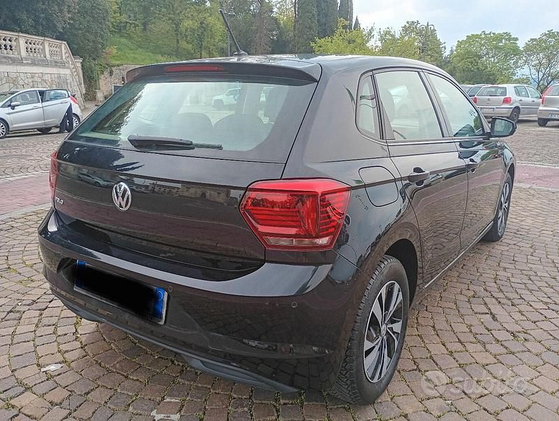 Usata VW Polo 95 CV (69 kW) 2018 Nero Utilitaria