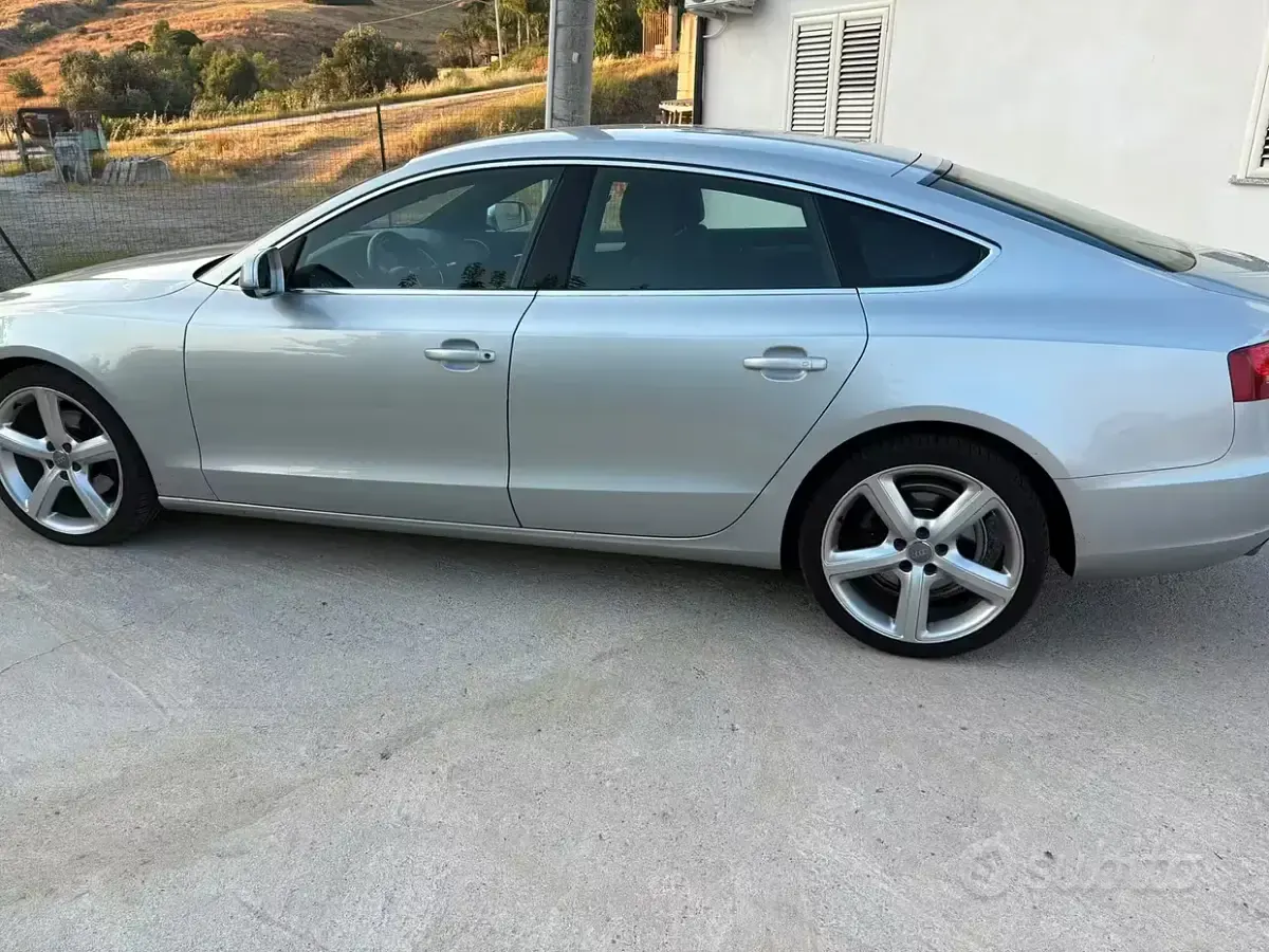 Usata Audi A5 143 CV (105 kW) 2014 Grigio Coupé