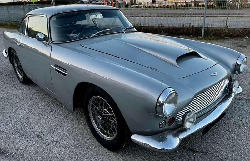 Usata Aston Martin DB4 243 CV (178 kW) 1960 Grigio Coupé