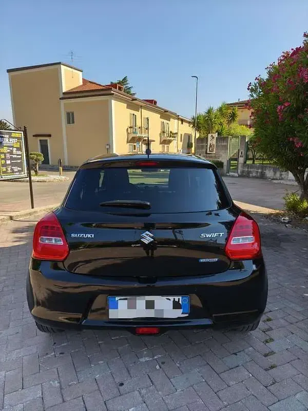 Usata Suzuki Swift 83 CV (61 kW) 2021 Nero Utilitaria