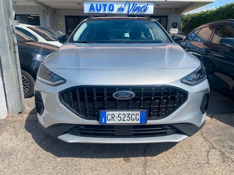Usata Ford Focus Active 116 CV (85 kW) 2023 Grigio Station wagon