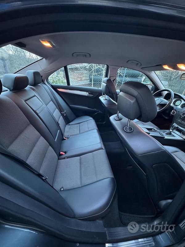 Usata Mercedes C220 Avantgarde 170 CV (125 kW) 2009 Berlina