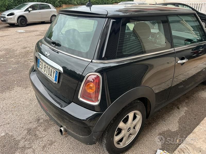 Usata Mini Cooper 90 CV (66 kW) 2010 Utilitaria