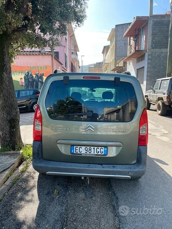 Usata Citroën Berlingo 109 CV (80 kW) 2010 Verde Monovolume