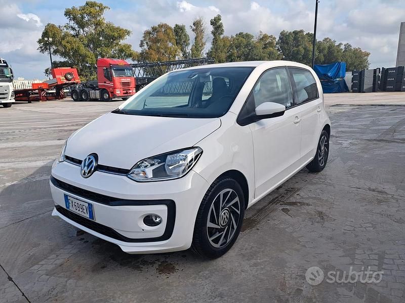 Usata VW up! Move 60 CV (44 kW) 2019 Bianco Utilitaria