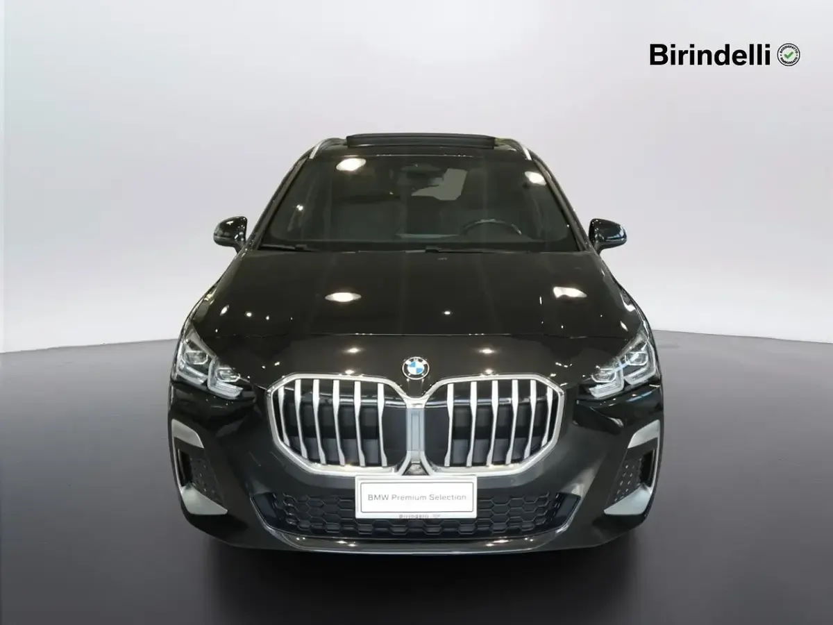 Usata BMW 218 Active Tourer M Sport 150 CV (110 kW) 2023 Black sapphire metallizzato Monovolume