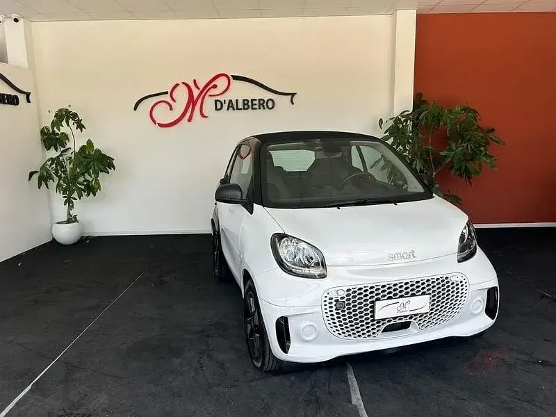 Usata Smart ForTwo Coupé Passion 60 kW (82 CV) 2022 Bianco Utilitaria