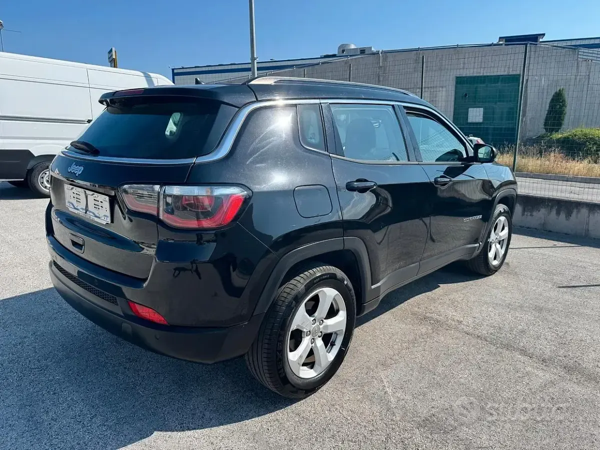 Usata Jeep Compass Longitude 140 CV (102 kW) 2018 Nero SUV