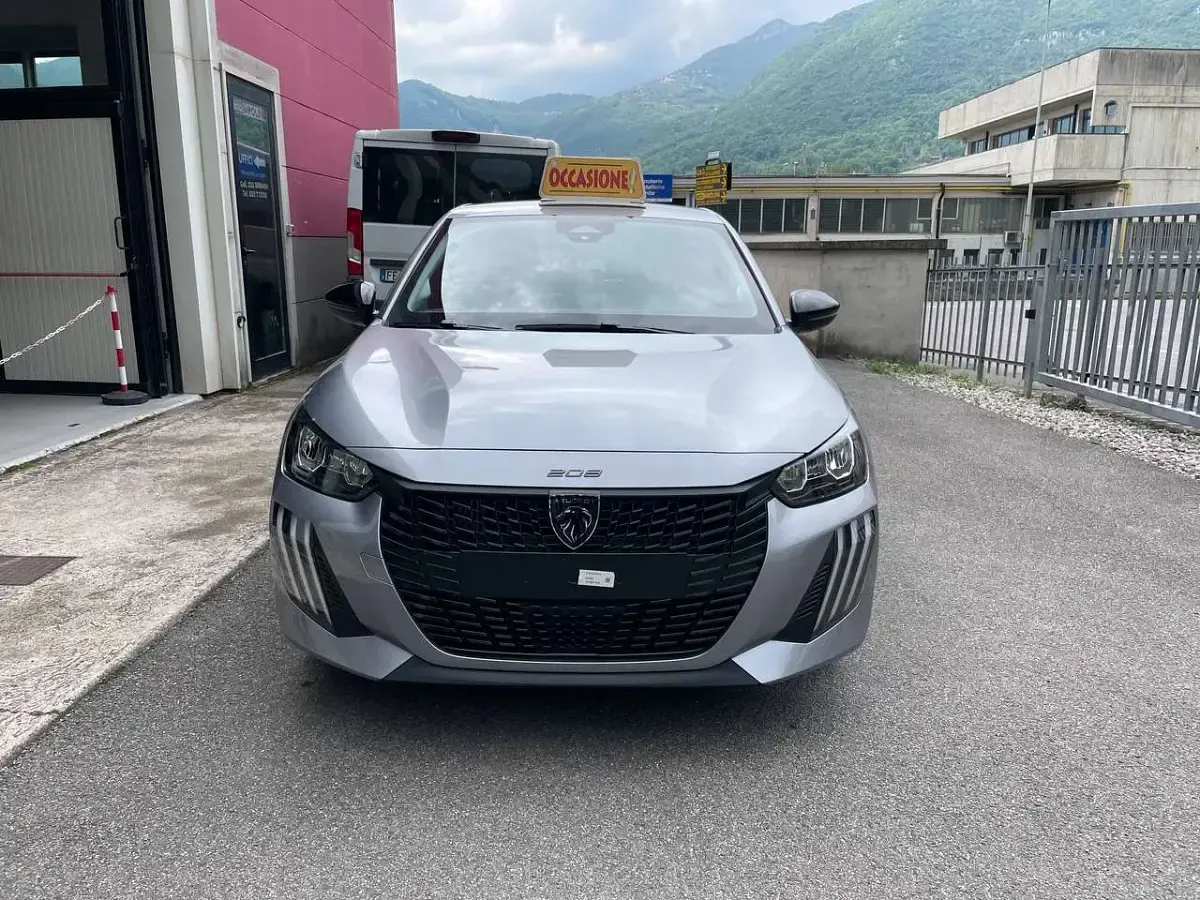 Nuova Peugeot 208 Style 101 CV (74 kW) 2026 Grigio Utilitaria
