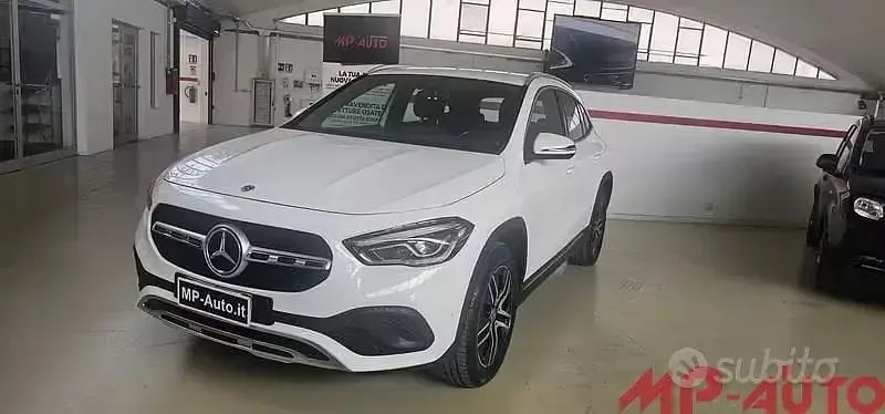 Usata Mercedes GLA250 218 CV (160 kW) 2022 Bianco SUV