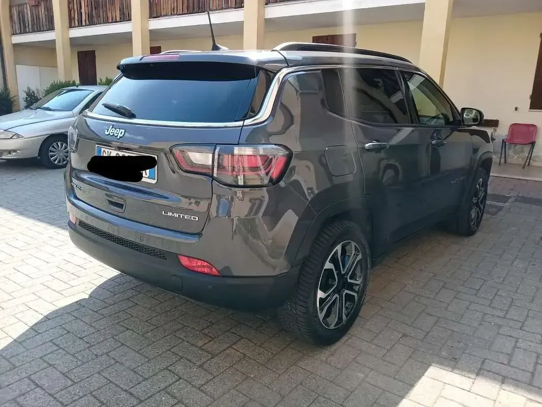 Usata Jeep Compass Limited 190 CV (139 kW) 2022 Blu/azzurro SUV