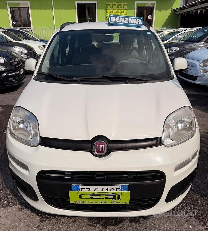Usata Fiat Panda Lounge 69 CV (50 kW) 2015 Bianco Utilitaria