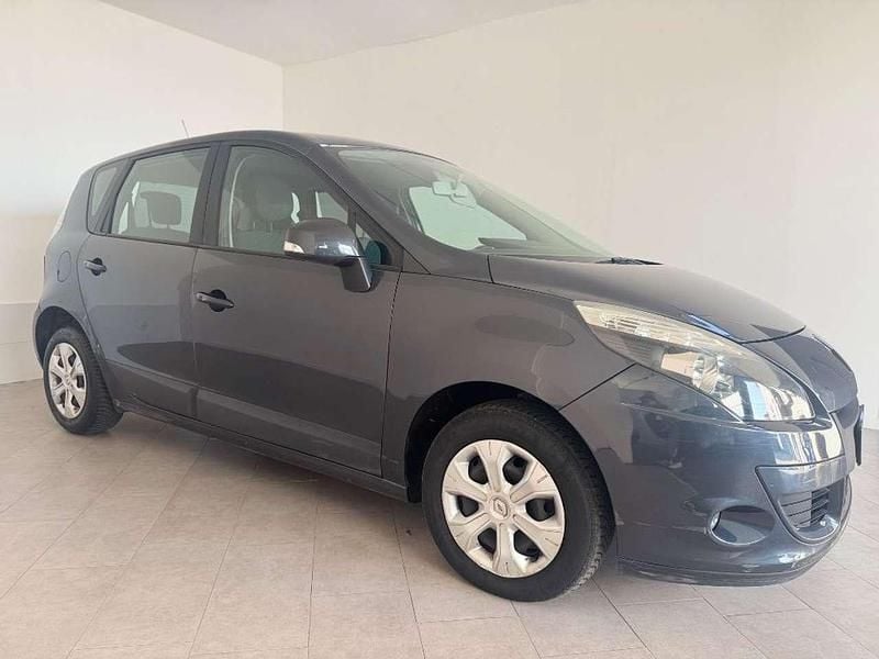 Usata Renault Scénic III 106 CV (77 kW) 2009 Grigio Monovolume