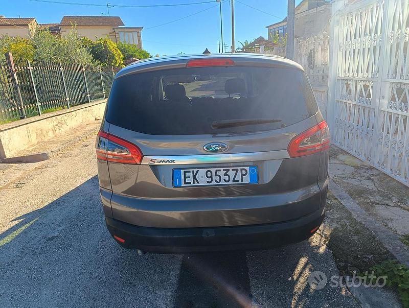 Usata Ford S-MAX S 163 CV (119 kW) 2011 Marrone Monovolume