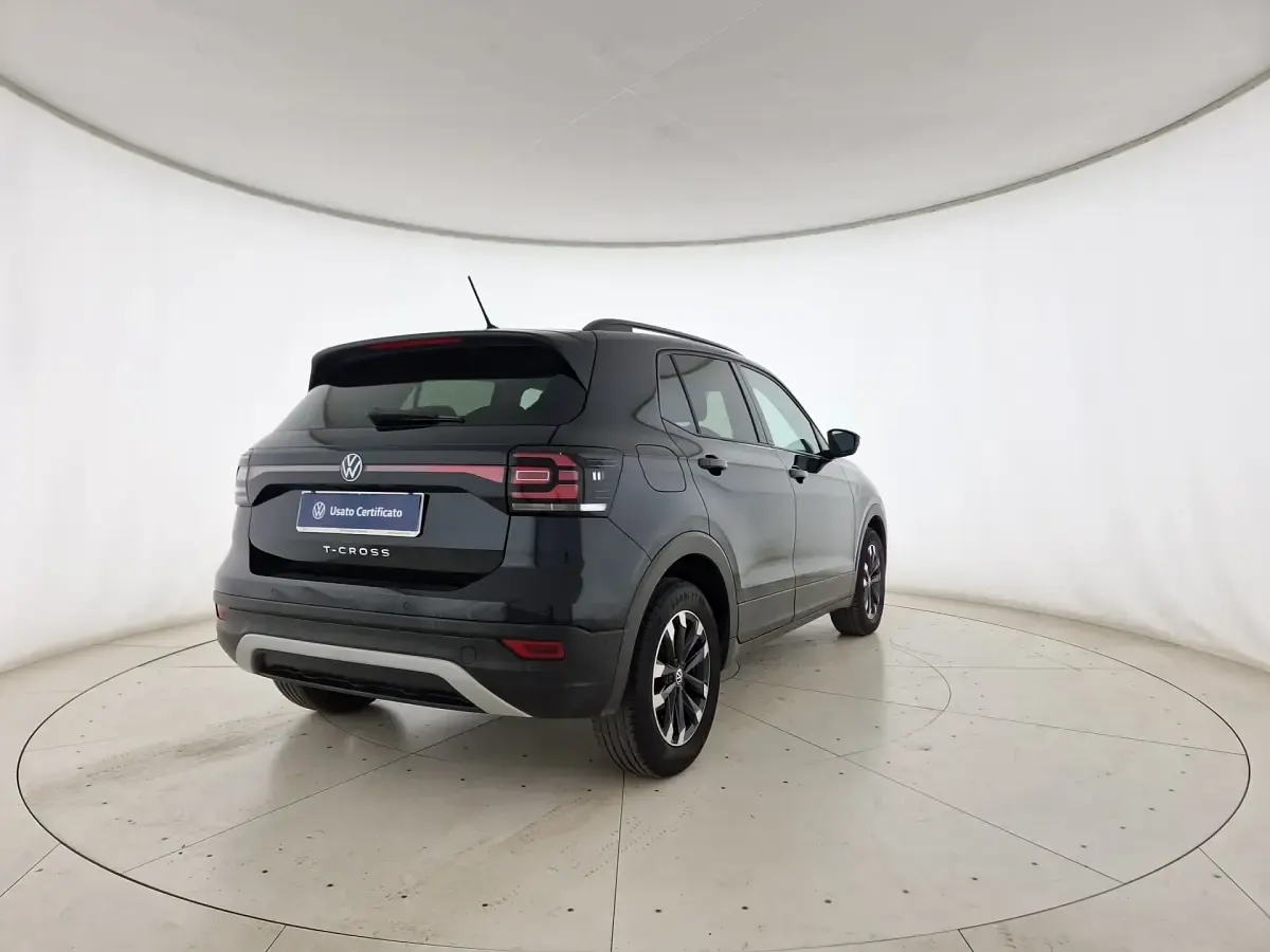 Usata VW T-Cross Style 110 CV (80 kW) 2022 Deep black perlato SUV