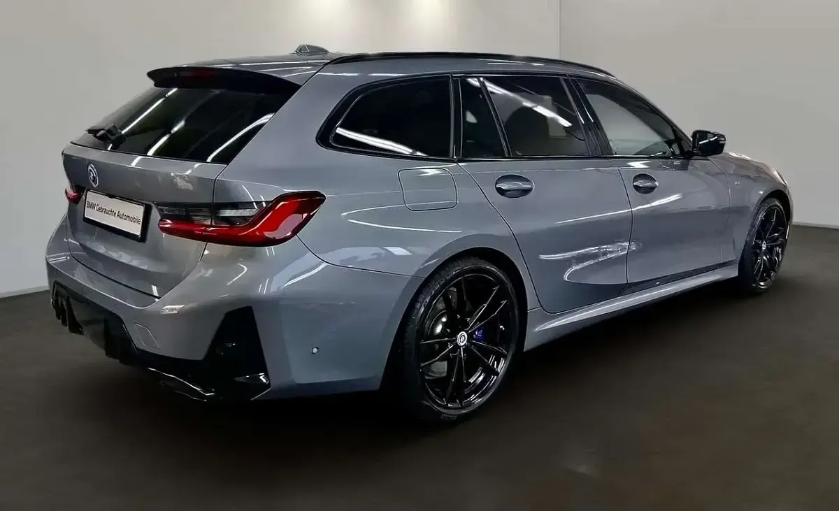 Usata BMW 340 374 CV (275 kW) 2023 Skyscraper grey m Station wagon