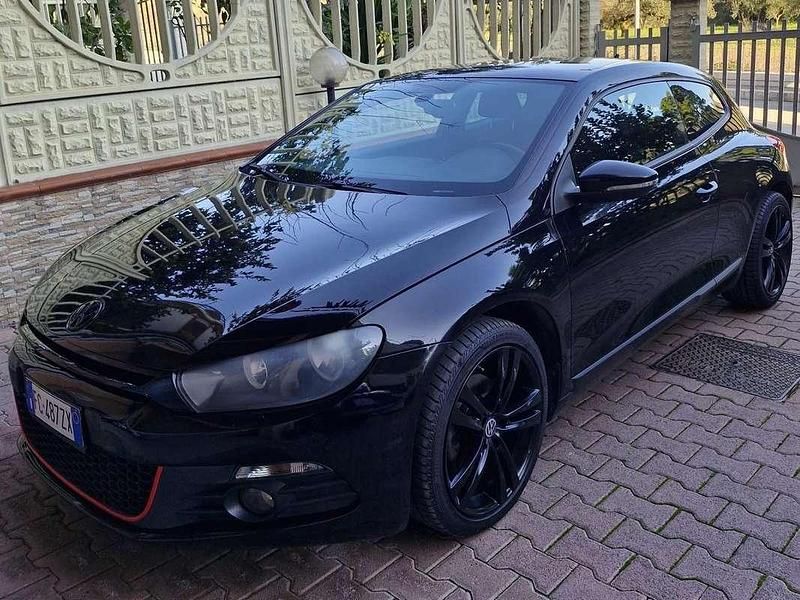 Usata VW Scirocco 122 CV (89 kW) 2011 Nero Coupé