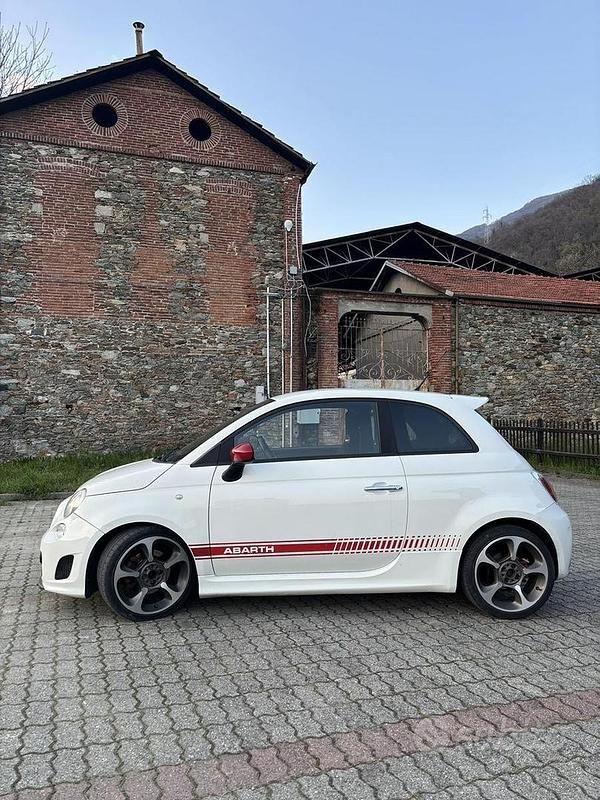 Usata Abarth 500 135 CV (99 kW) 2008 Utilitaria