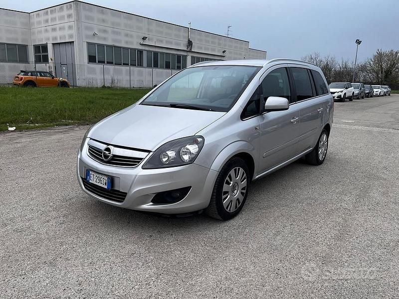 Usata Opel Zafira 150 CV (110 kW) 2014 Grigio Monovolume