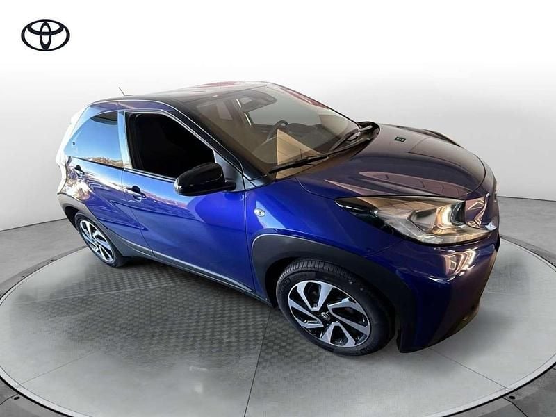 Usata Toyota Aygo X Trend 72 CV (52 kW) 2023 Blu SUV