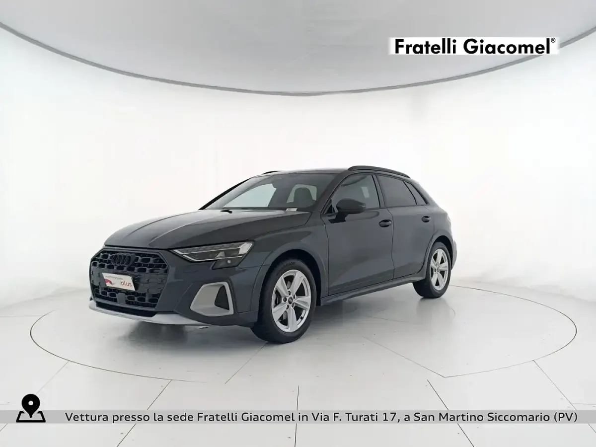 Gebraucht Audi A3 Ambiente 150 PS (110 kW) 2024 Limousine