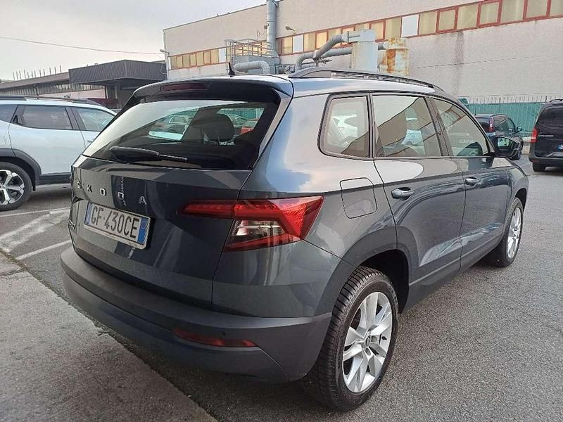 Usata Skoda Karoq Executive 110 CV (80 kW) 2021 Grigio SUV