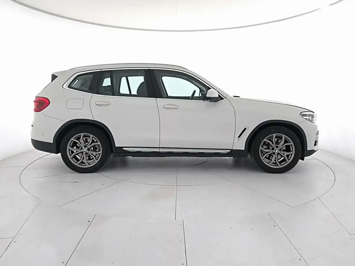 Usata BMW X3 xLine 190 CV (139 kW) 2021 Alpin white SUV