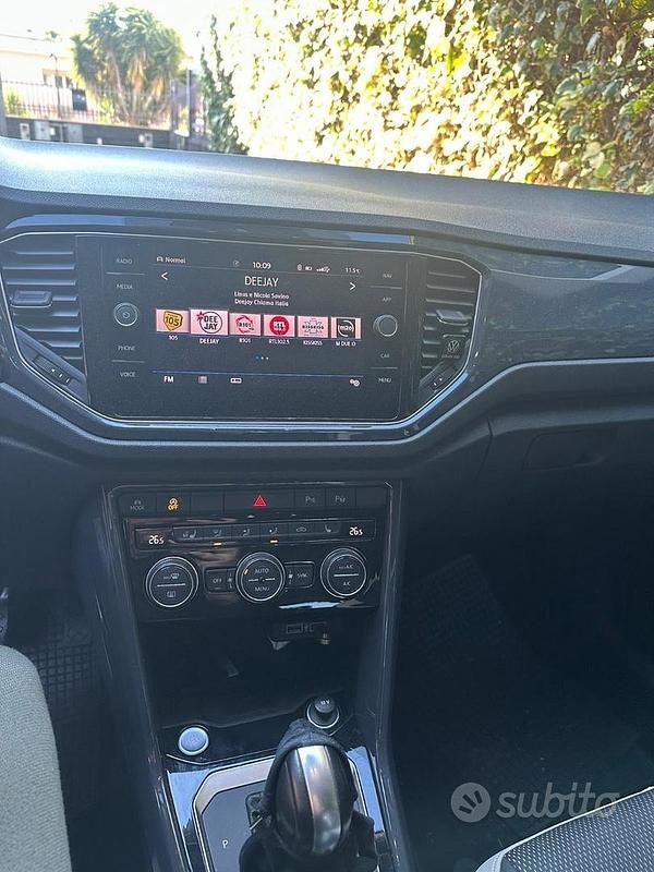 Usata VW T-Roc 150 CV (110 kW) 2020 Grigio SUV