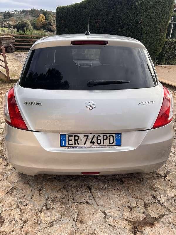 Usata Suzuki Swift GL 75 CV (55 kW) 2013 Berlina