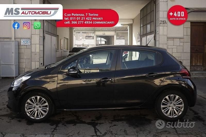 Usata Peugeot 208 Active 75 CV (55 kW) 2018 Nero Utilitaria