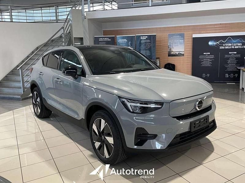 Nuova Volvo EC40 Core 119 kW (163 CV) 2026 Argento SUV