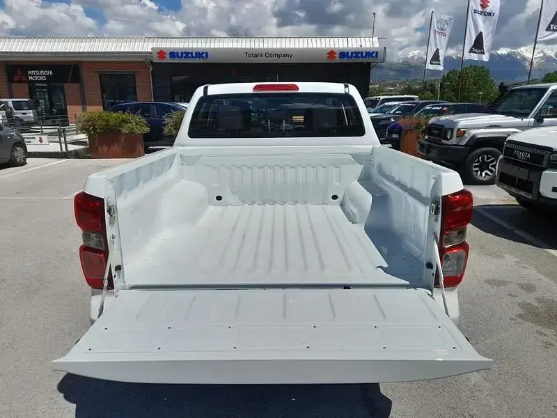 Nuova Isuzu D-Max 163 CV (119 kW) 2026 Bianco Pick-up