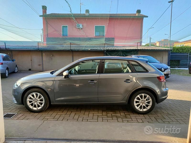 Usata Audi A3 Business 110 CV (80 kW) 2016 Grigio Berlina