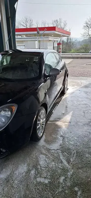 Usata Alfa Romeo MiTo Progression 84 CV (61 kW) 2015 Nero Utilitaria