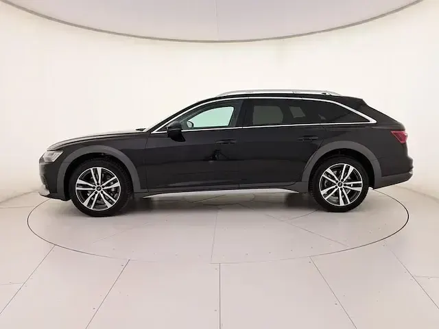 Usata Audi A6 Allroad Advanced Plus 204 CV (150 kW) 2024 Nero mito metallizzato Station wagon