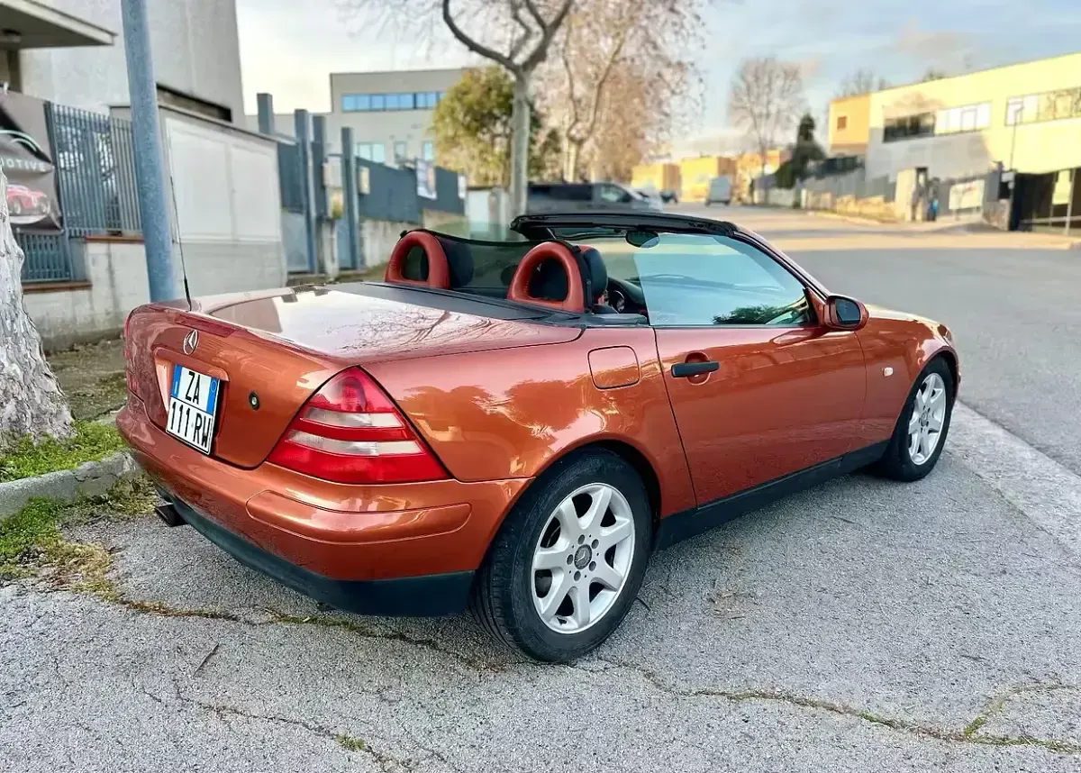 Usata Mercedes SLK230 192 CV (141 kW) 1999 Cabrio