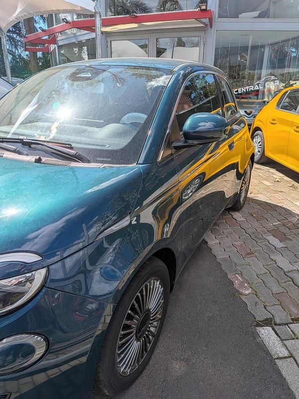 Usata Fiat 500e La Prima 42 kW (58 CV) 2020 Blu Berlina