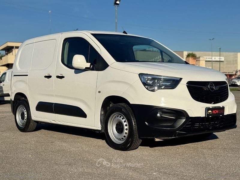 Occasion Opel Combo S 102 ch (75 kW) 2018 Blanc Monospace