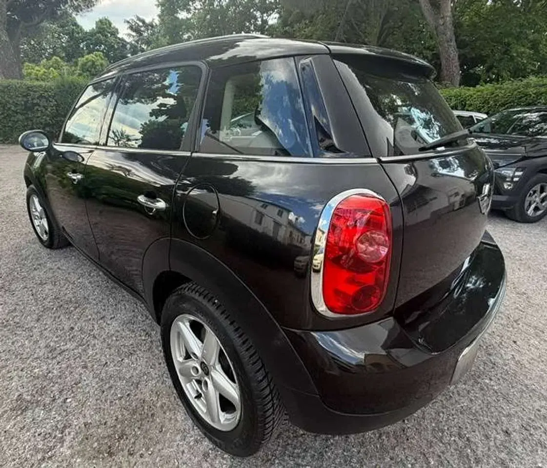 Usata Mini One Countryman 98 CV (72 kW) 2011 Nero SUV