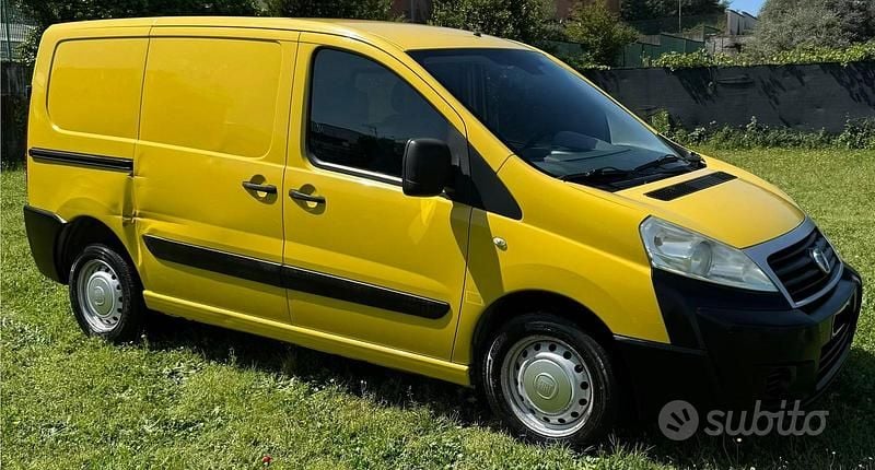 Usata Fiat Scudo 90 CV (66 kW) 2008 Giallo