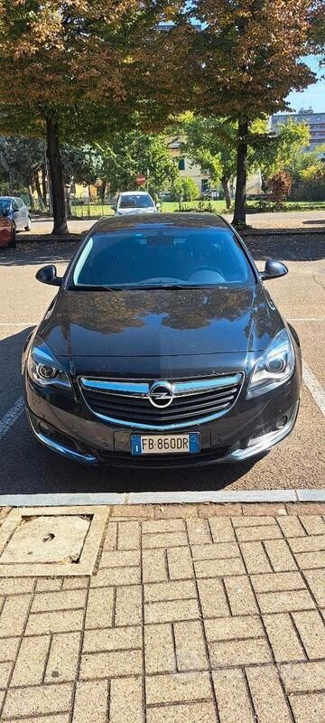 Usata Opel Insignia Business 163 CV (119 kW) 2015 Nero Coupé