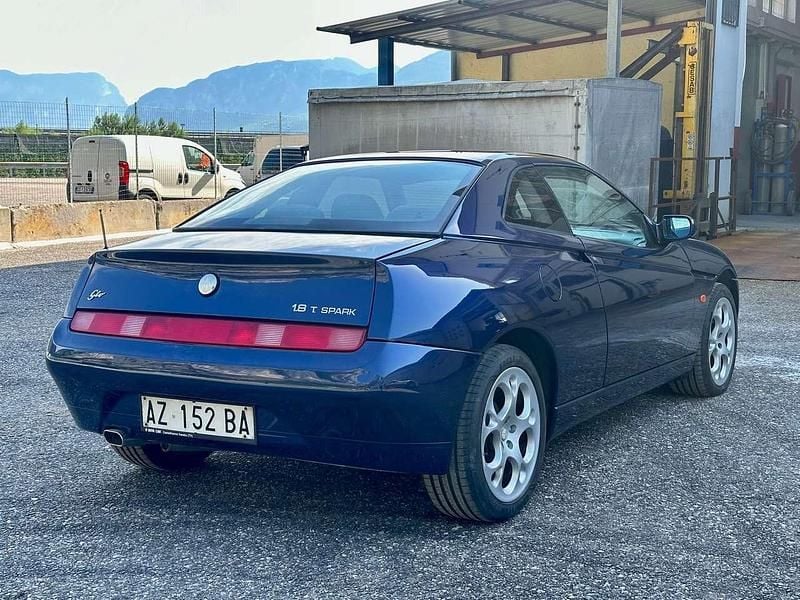 Usata Alfa Romeo GTV 144 CV (105 kW) 1998 Blu/azzurro Coupé