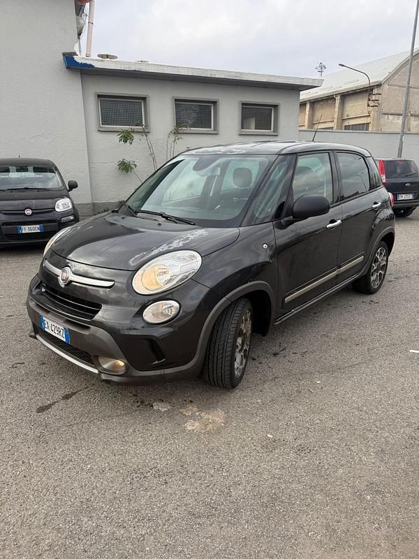 Nero Usata 2014 Fiat 500L Trekking Monovolume | 3900 € (Ottimo prezzo) - Immagine 1/4