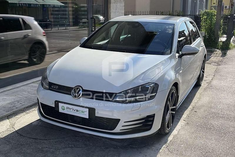 Bianco Usata 2016 VW Golf VII GTD Tre volumi | 17.500 € (Buon prezzo) - Immagine 1/4