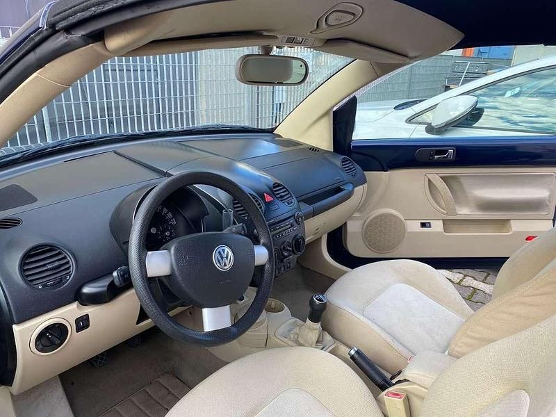 Usata VW New Beetle Cabriolet 75 CV (55 kW) 2004 Cabrio